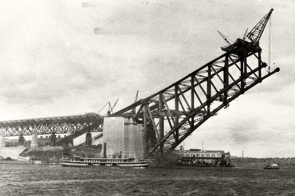 Construction of South-East Pylon of Sydney Harbour Bridge 