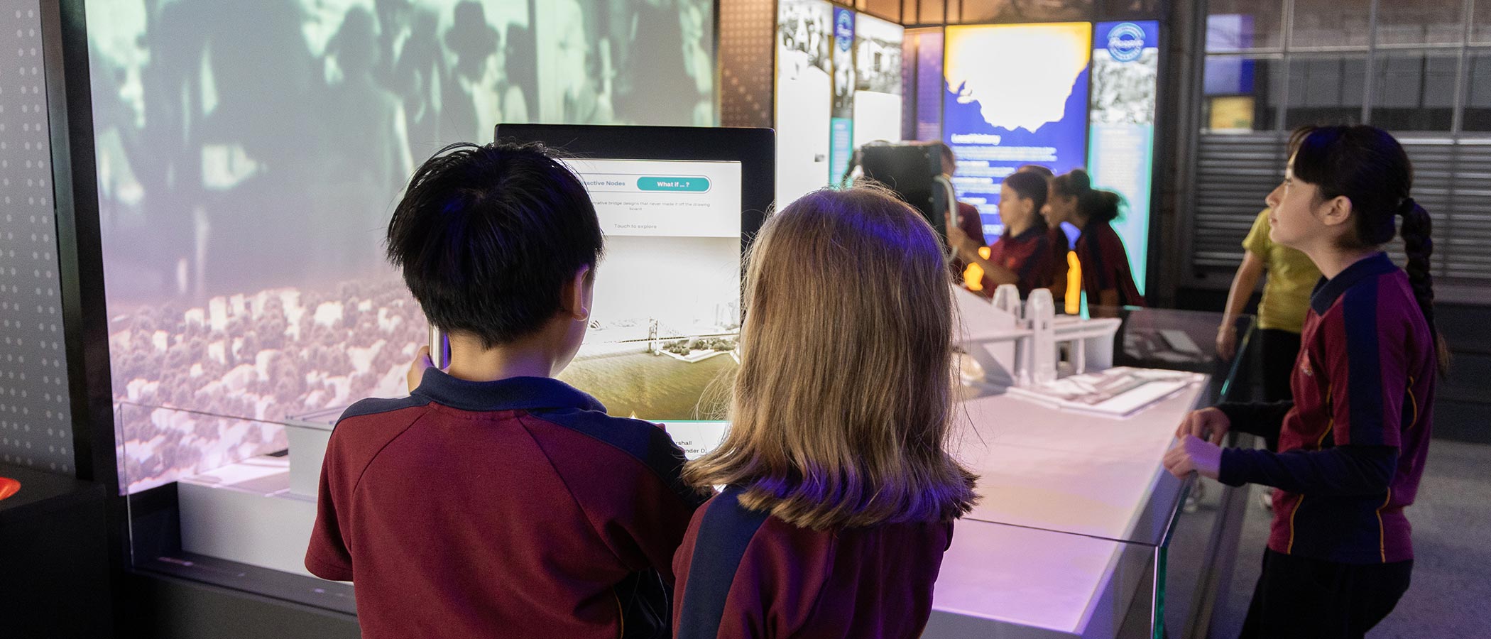 School kids at the BridgeMuseum